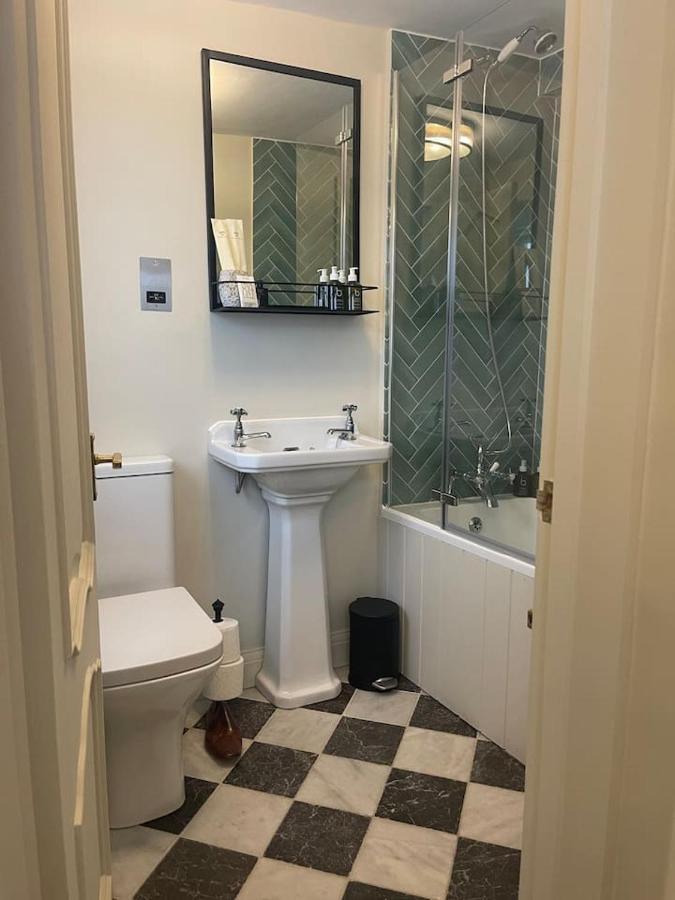 Luxury London English Charm Екстериор снимка