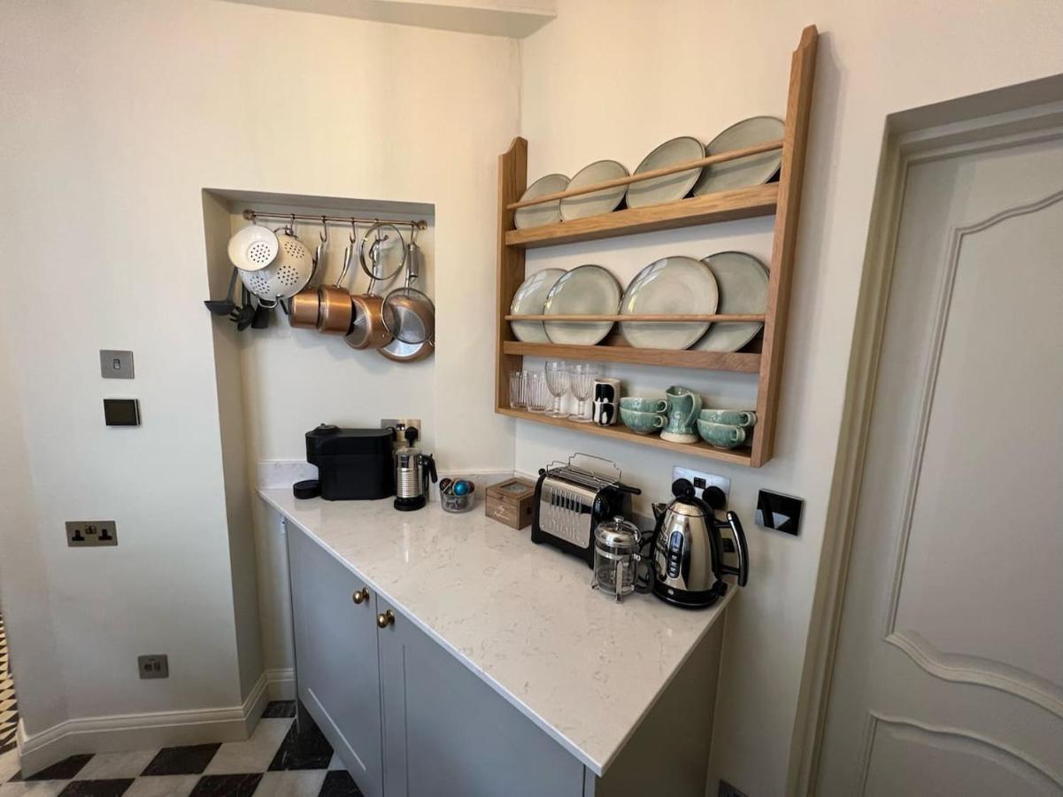 Luxury London English Charm Екстериор снимка